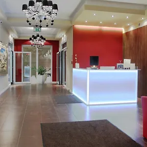 Отель Ajax, Янки